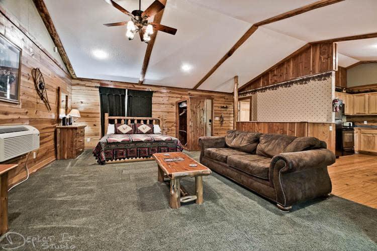 Secluded Cabin In The Woods! 1 Story Villa Eureka Springs Eksteriør billede